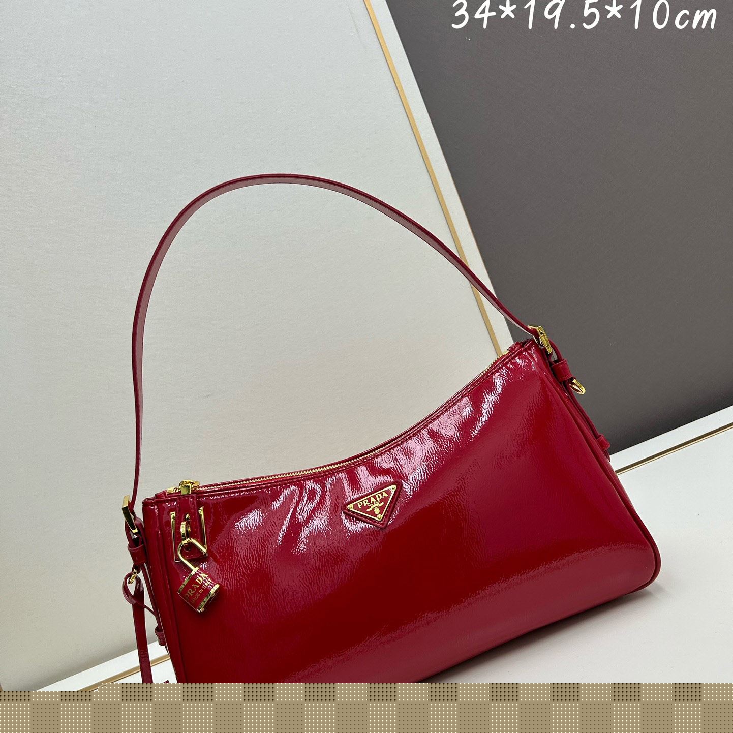 Pra*a top handle bags